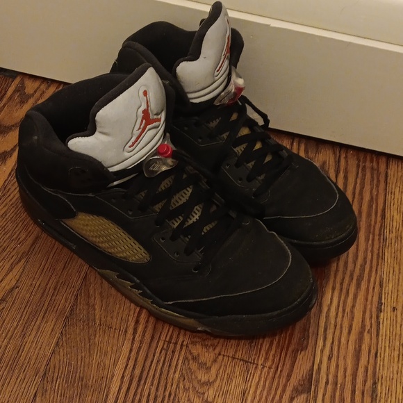 Jordan Black and Gold Men's Sneakers - Picture 1 of 4